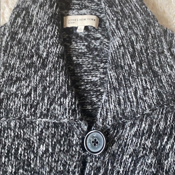 Jones New York Sport size small sweater jacket - Picture 4 of 5